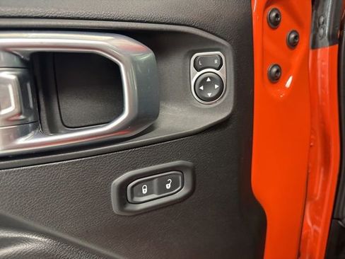 Used 2023 Jeep Wrangler Unlimited w/ Cold Weather Group AWD/4WD image 20