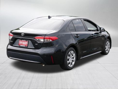 Used 2022 Toyota Corolla LE FWD image 7