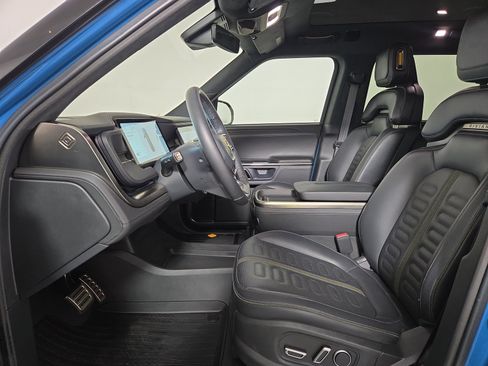 Used 2024 Rivian R1S Adventure Dual AWD/4WD image 20