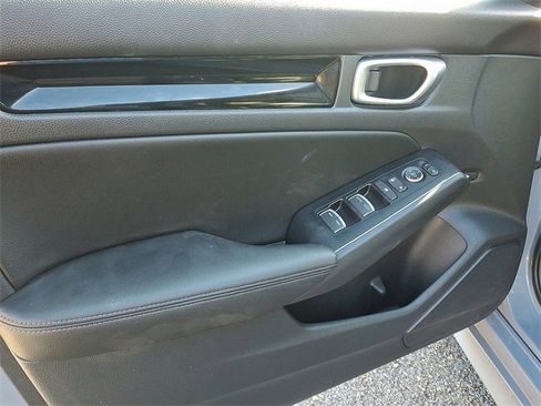 Used 2024 Honda Civic Touring image 12