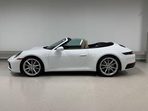 Certified 2024 Porsche 911 Carrera RWD image 2