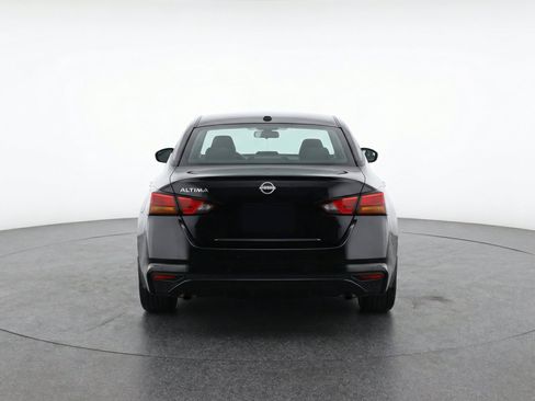 Used 2025 Nissan Altima 2.5 SV FWD image 7