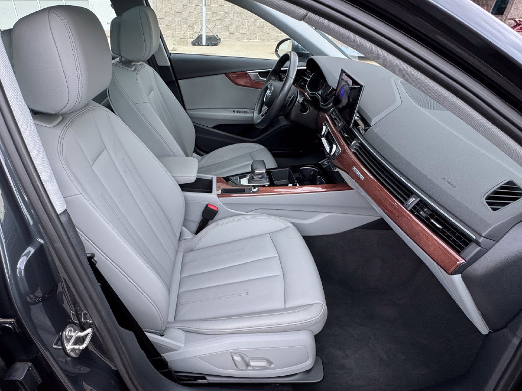 Used 2022 Audi A4 2.0T Premium AWD/4WD image 39