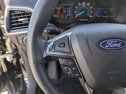 Used 2023 Ford Edge ST-Line image 26