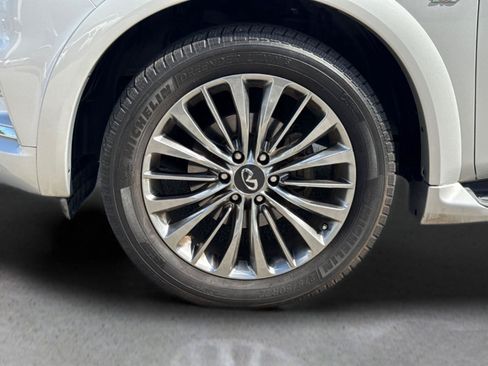 Used 2019 INFINITI QX80 Luxe w/ 22" Wheel Package RWD image 9