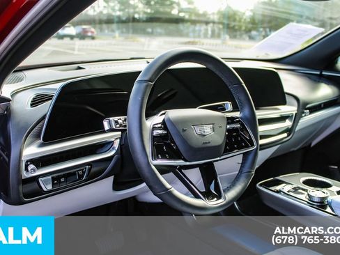 Used 2024 Cadillac Lyriq Sport image 30