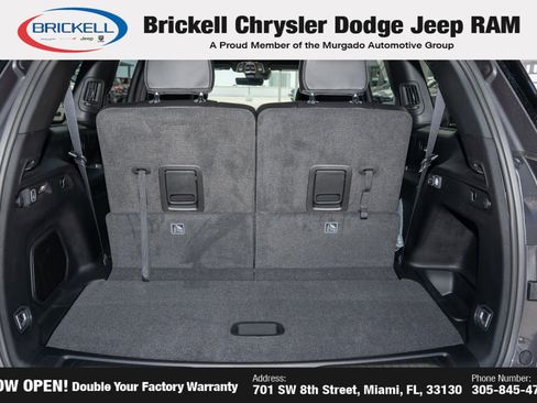 New 2026 Jeep Grand Cherokee L Limited RWD image 9