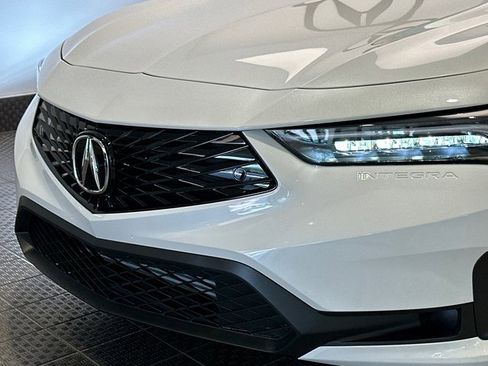 Certified 2025 Acura Integra image 8