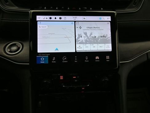 Used 2022 Jeep Grand Cherokee L Limited image 24