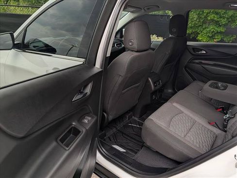 Used 2019 Chevrolet Equinox LT FWD image 24