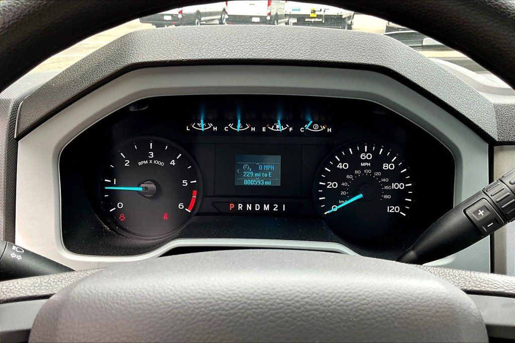 Used 2027 Ford F650 2WD Regular Cab Super Duty image 15
