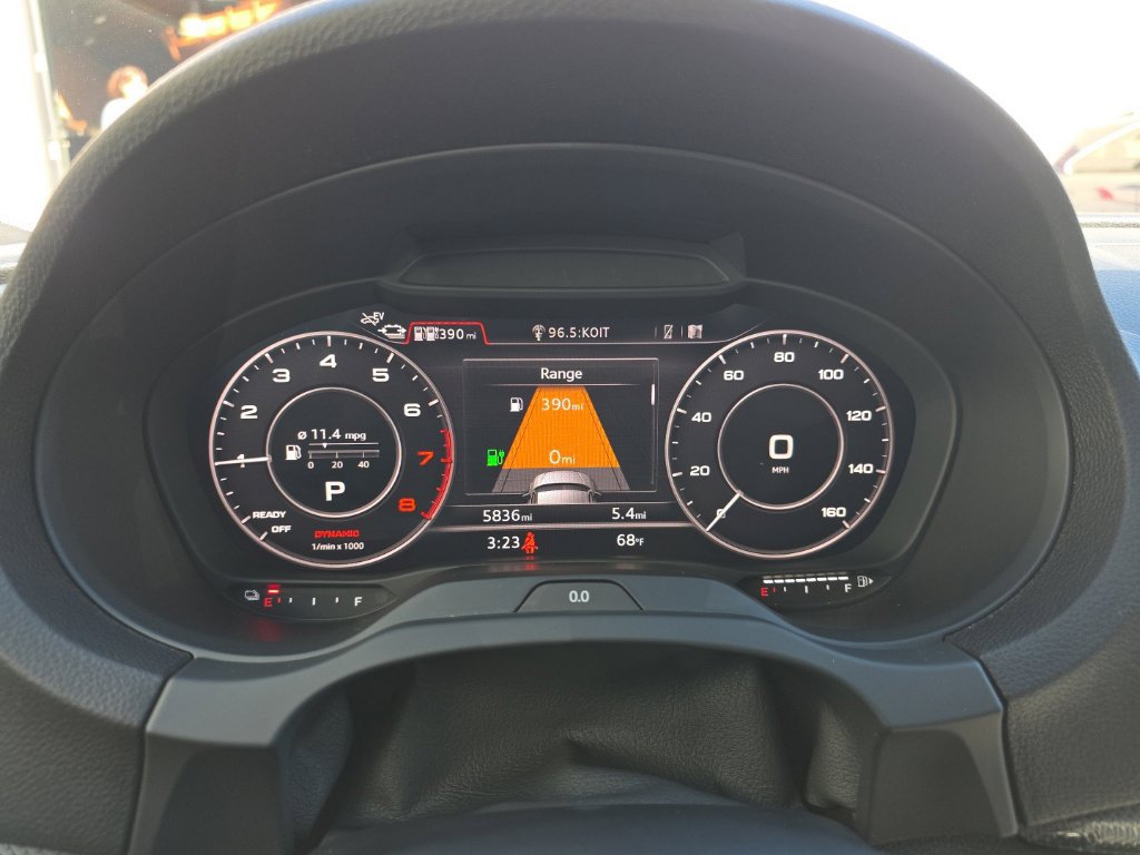 Used 2017 Audi A3 e-tron Prestige FWD image 2