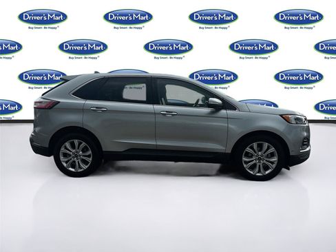 Used 2020 Ford Edge Titanium w/ Equipment Group 301A FWD image 8