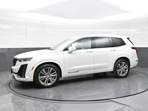 Certified 2024 Cadillac XT6 Premium Luxury w/ LPO, Floor Liner Package AWD/4WD image 3