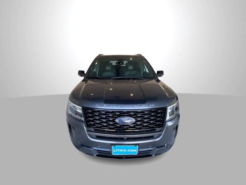 Used 2018 Ford Explorer Sport w/ Equipment Group 401A AWD/4WD image 3