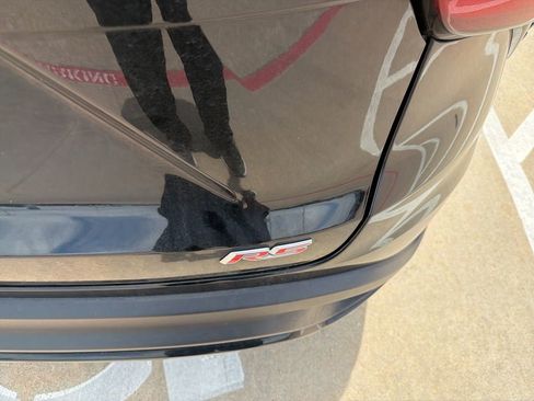 Used 2024 Chevrolet Trax RS FWD image 3