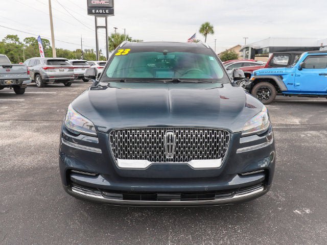 Used 2023 Lincoln Aviator Reserve RWD image 2
