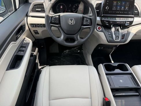 New 2026 Honda Odyssey EX-L image 13