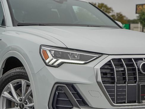 Certified 2025 Audi Q3 2.0T Premium w/ Convenience Package image 2