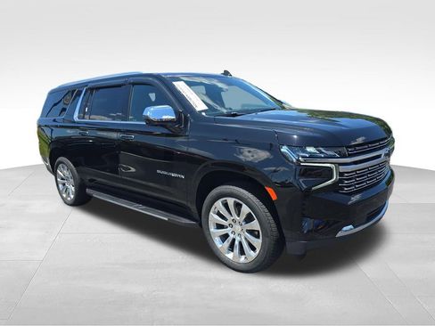 Used 2024 Chevrolet Suburban Premier AWD/4WD image 9
