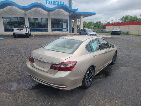 Used 2017 Honda Accord EX-L image 4