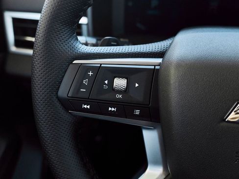 New 2026 Mitsubishi Outlander SE FWD image 39