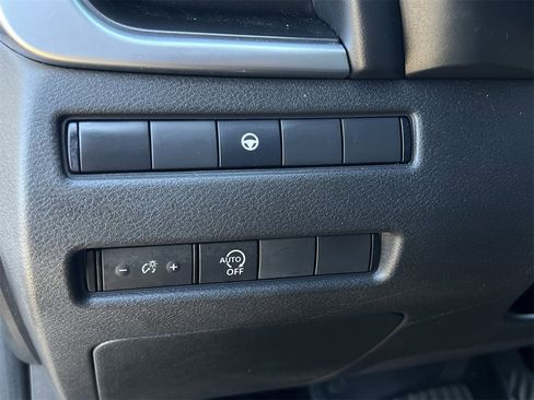 Certified 2023 Nissan Rogue SV image 13