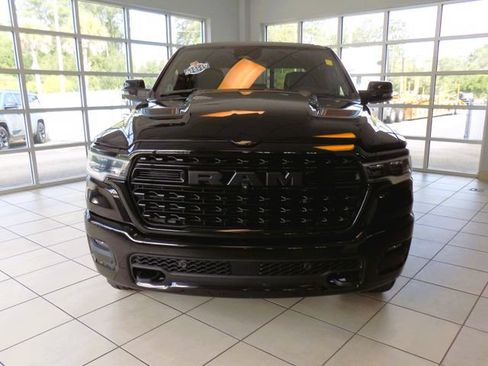 Used 2025 RAM 1500 Limited AWD/4WD image 2