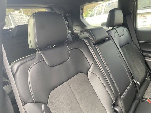 New 2025 Jeep Grand Cherokee L Altitude image 53