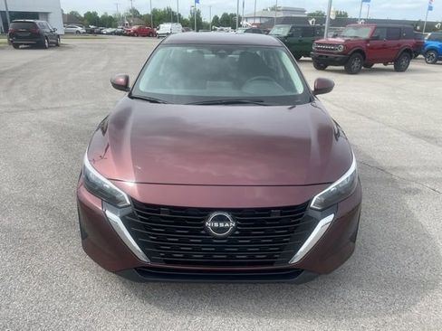Used 2024 Nissan Sentra SV FWD image 3