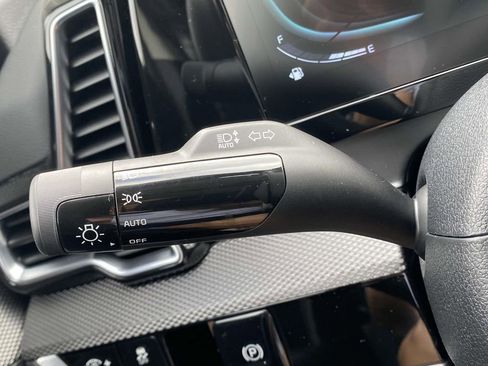 New 2025 Kia Sportage LX image 22