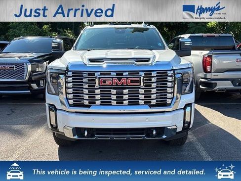 Certified 2025 GMC Sierra 2500 Denali w/ Denali Reserve Package AWD/4WD image 2