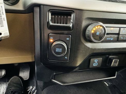 Used 2023 Ford F150 XLT image 16