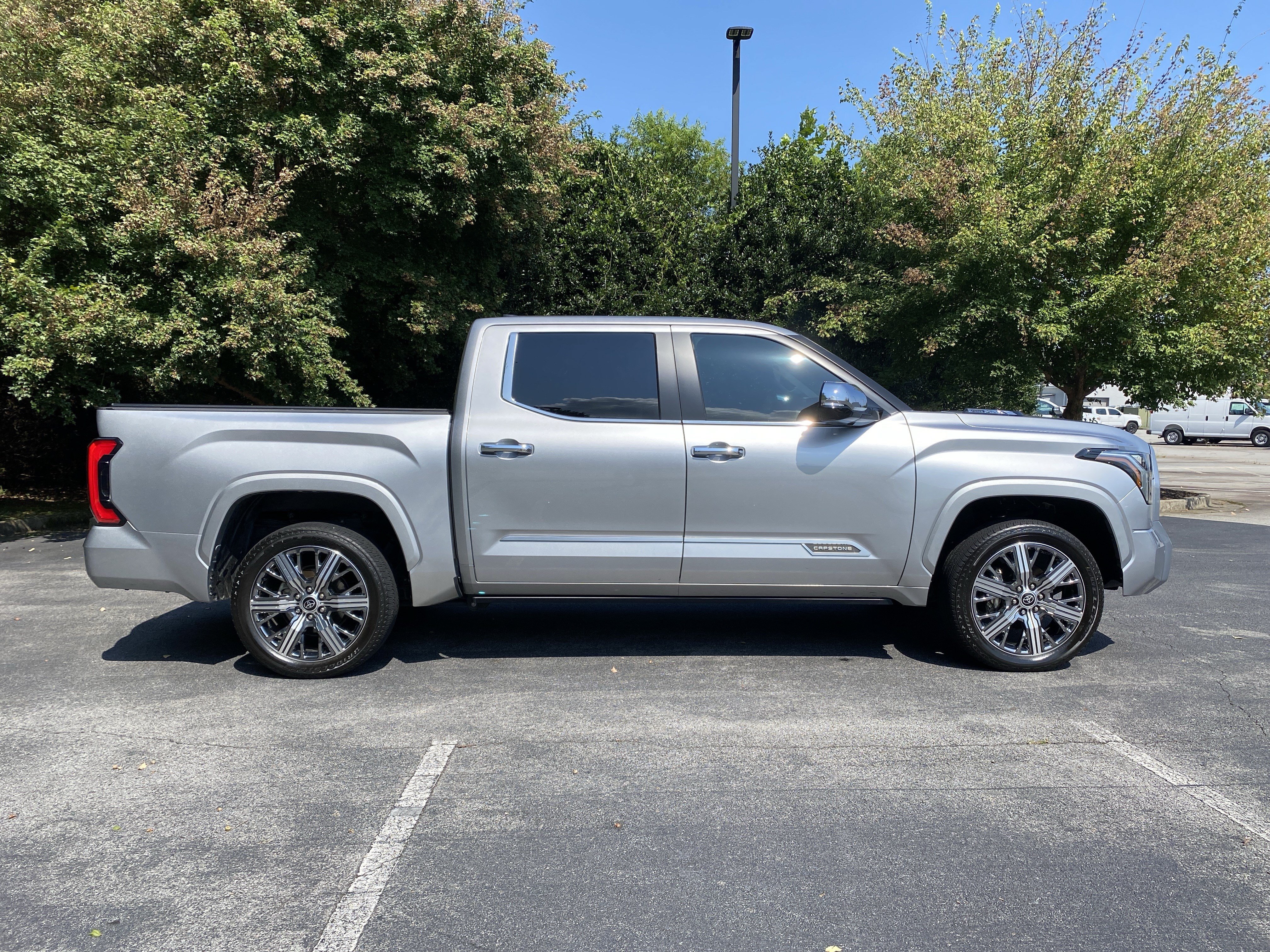 Used 2024 Toyota Tundra Capstone AWD/4WD image 10