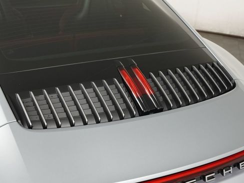 Certified 2022 Porsche 911 Carrera 4 AWD/4WD image 14