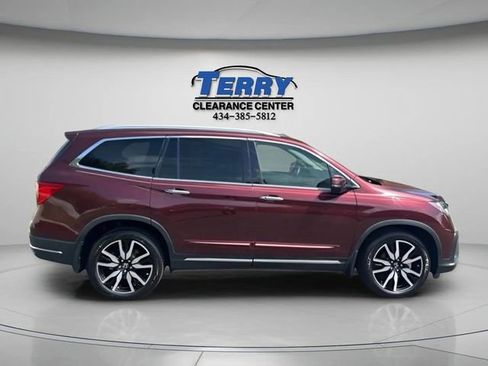 Used 2019 Honda Pilot Touring image 1