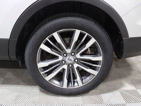 Used 2016 Ford Explorer Platinum AWD/4WD image 44
