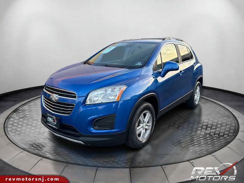 Used 2015 Chevrolet Trax LT w/ LT Plus Package image 1