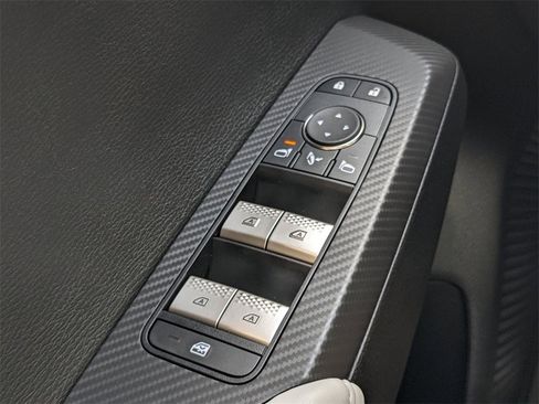 New 2025 Mitsubishi Outlander SEL image 26