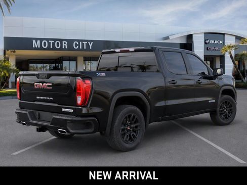 Used 2023 GMC Sierra 1500 Elevation w/ Preferred Package AWD/4WD image 4