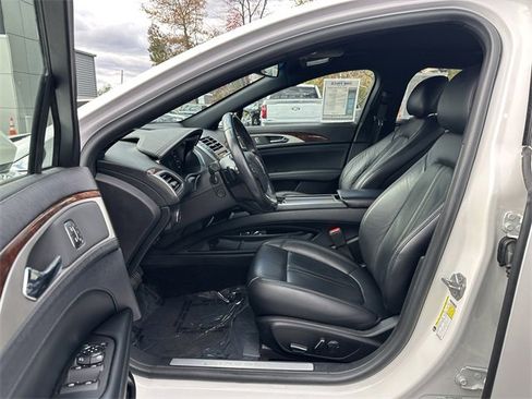 Used 2019 Lincoln MKZ Reserve image 19