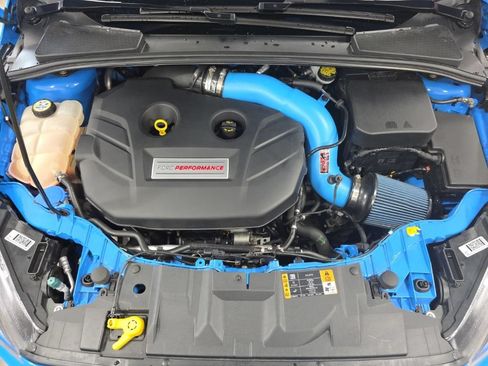 Used 2017 Ford Focus RS AWD/4WD image 28