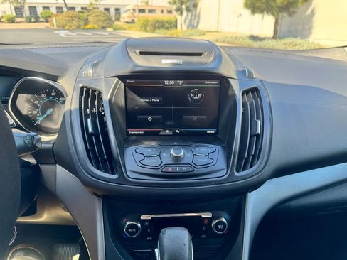 Used 2013 Ford Escape SE FWD image 19