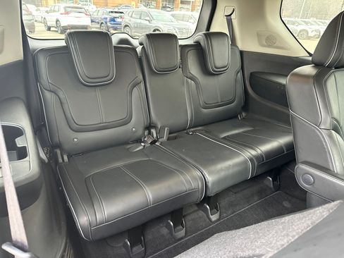 Used 2025 INFINITI QX80 Sensory image 15