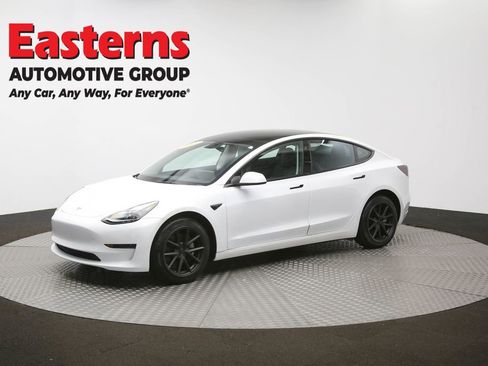 Used 2023 Tesla Model 3 Standard Range image 51