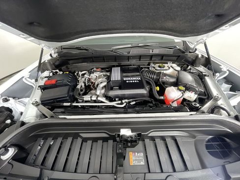 Used 2025 GMC Sierra 1500 SLT image 29