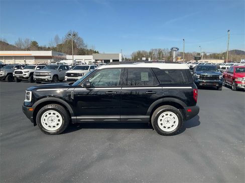 New 2025 Ford Bronco Sport Heritage w/ Convenience Package image 8