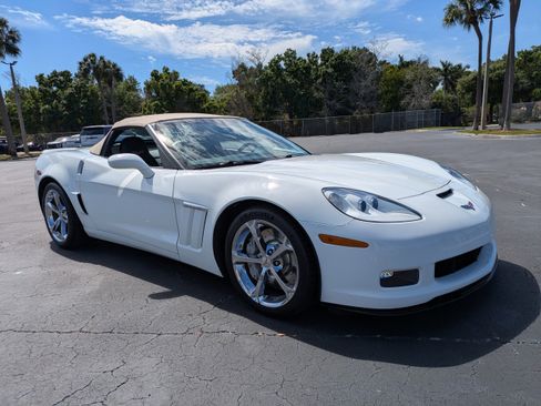 Used 2010 Chevrolet Corvette Grand Sport w/ Preferred Equipment Group image 8