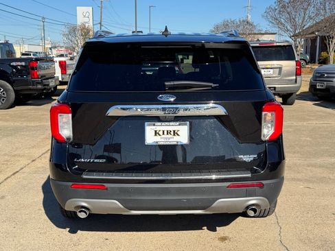 Used 2024 Ford Explorer Limited image 4