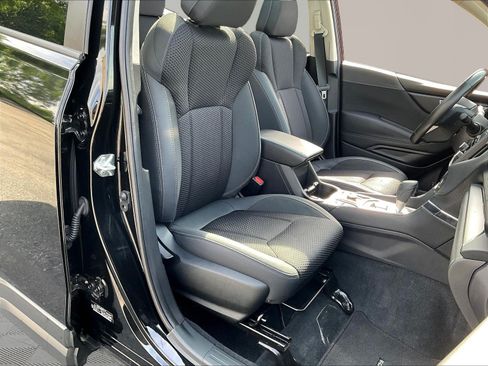 Used 2024 Subaru Forester Premium AWD/4WD image 28